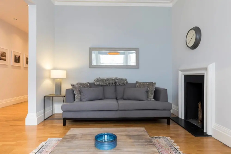 Tastefully Designed & Modern 2bed 2bath w/ Garden