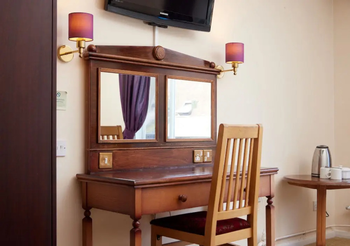 Bear Hotel Havant by Greene King Inns
