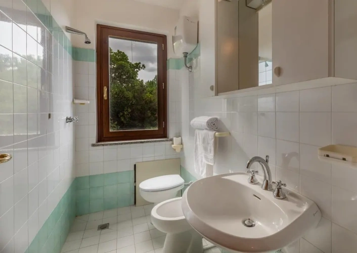 2 Bedrooms Villa