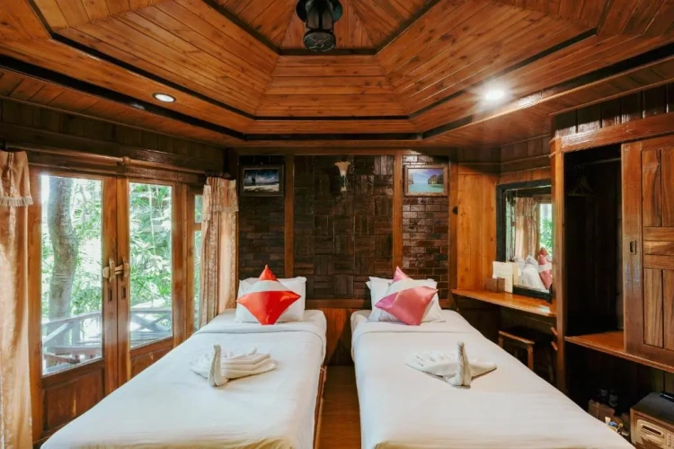 Superior Twin room