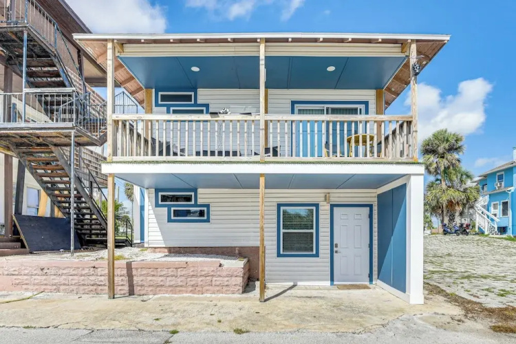 Steps to Sand: Studio Stay in Daytona Beach!