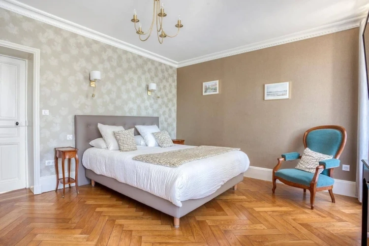 Standard Double room with river view