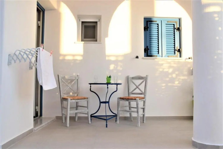 Terra Paros Apartments 4