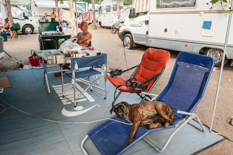 Camping Baia Unci