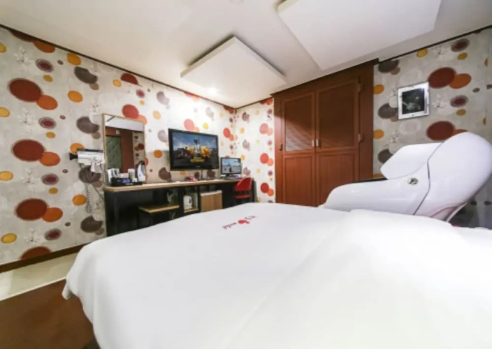 Heart Motel