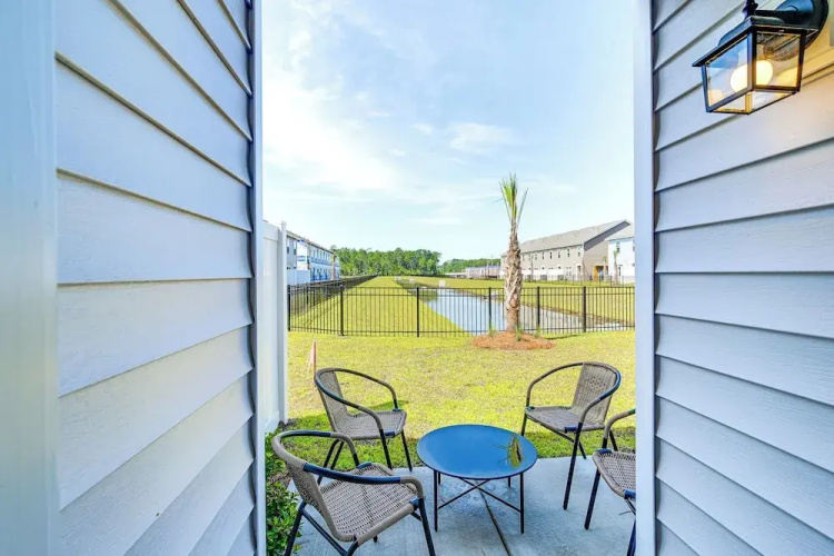 2 Mi to Shore: Newly Built Surfside Beach Gem