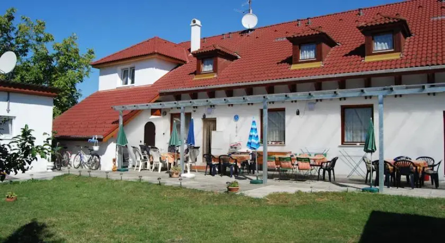 Pension Lipot