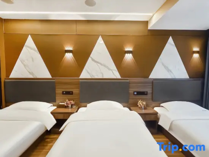 Business Triple room
