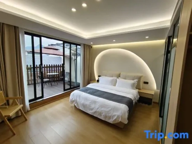 Standard Double room with balcony and with view