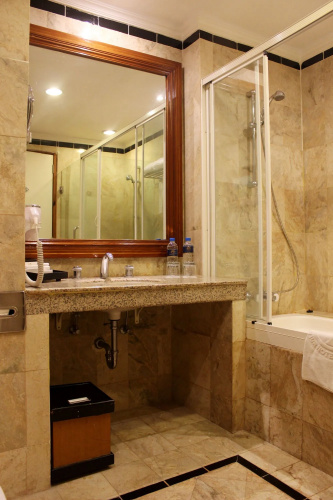 Hotel Bumi Senyiur