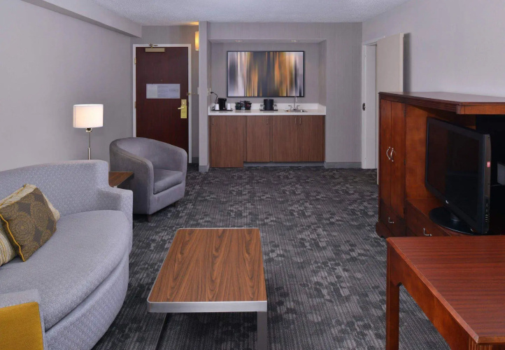 Courtyard by Marriott Decatur
