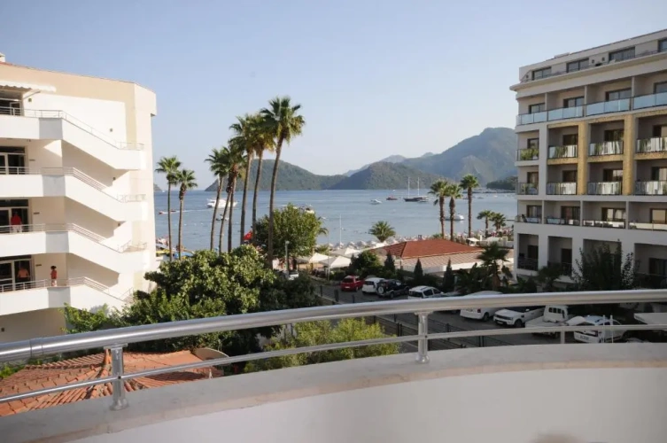 Standard Triple room with balcony and with sea view