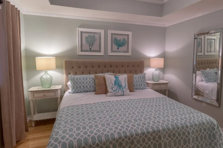 Gulfside 209 - 2 Br condo by RedAwning