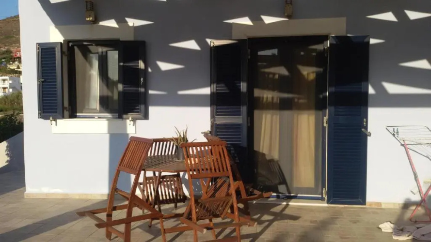Leros Sunset Apartments