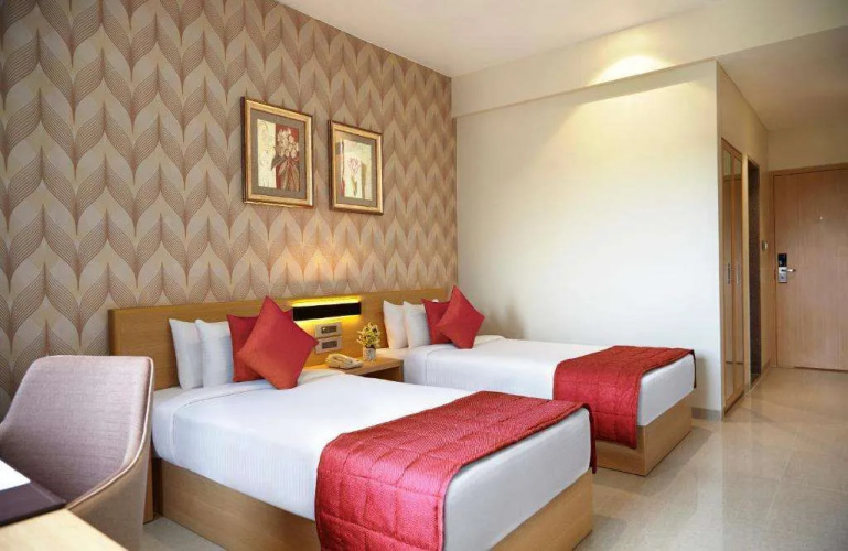 Click Hotel Junagadh