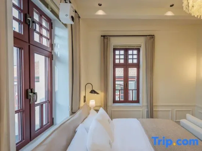 Deluxe Double Suite