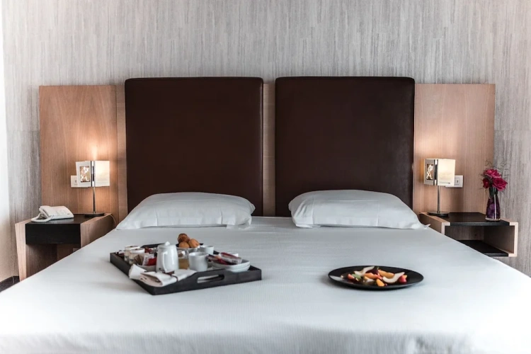 Standard Twin room with balcony