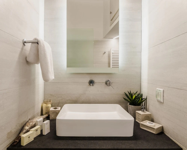 Acropolis Executive Suite