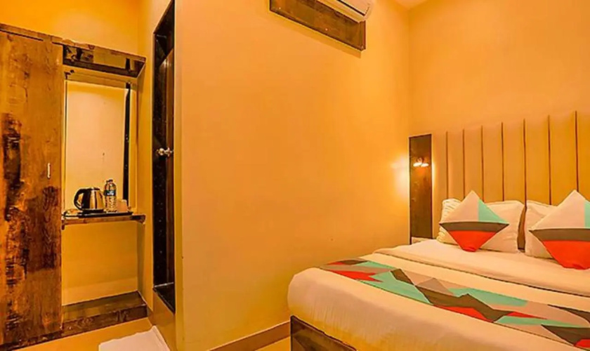 Fabexpress Gateway Inn