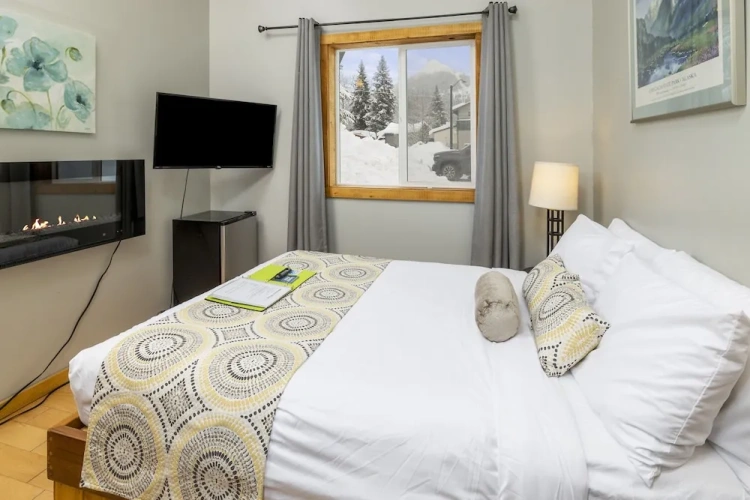 Deluxe Double room with mountain view