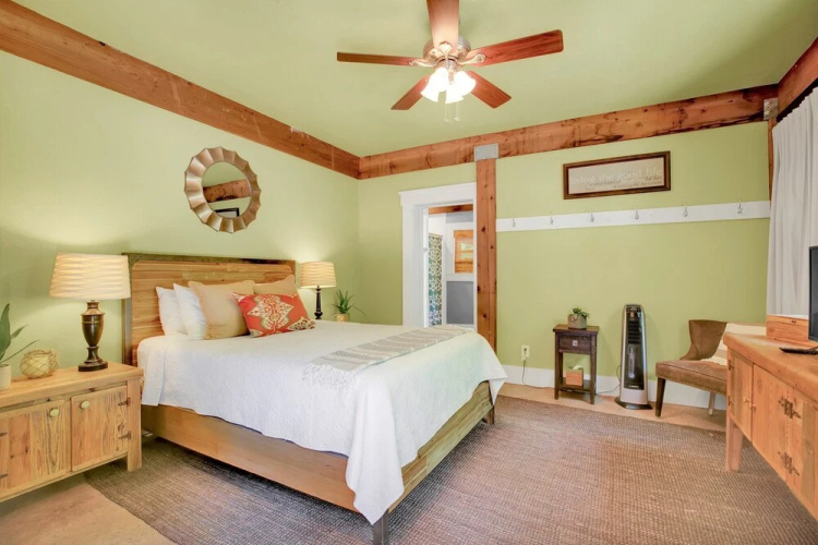 New Braunfels' #1 Getaway