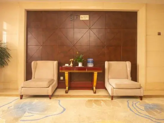 Jinding Mingdu International Hotel