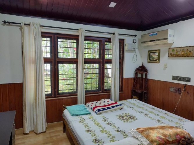 Standard Double room with lake view