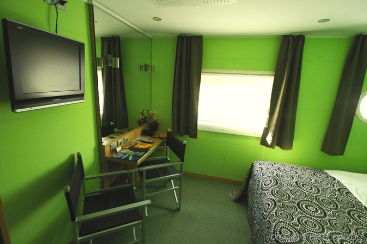 Greenyacht Hotel