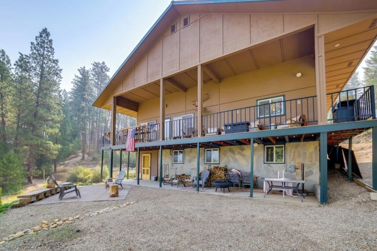 4 Bedrooms Cottage