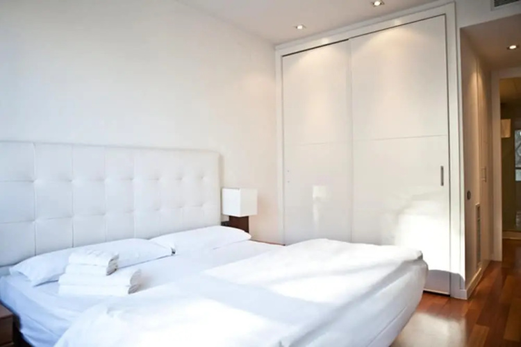 FewDaysBarcelona Apartments