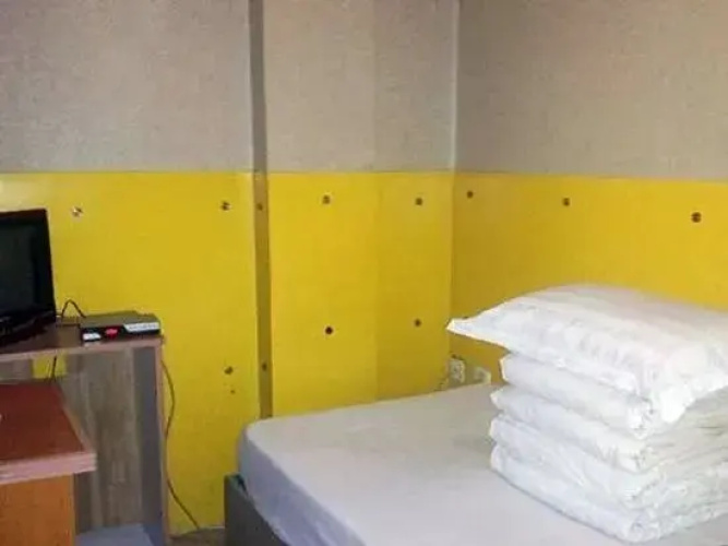 Fengle Hostel