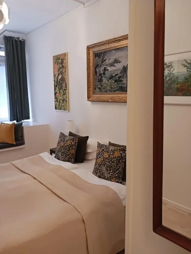 1 Bedroom Standard Twin Basement room