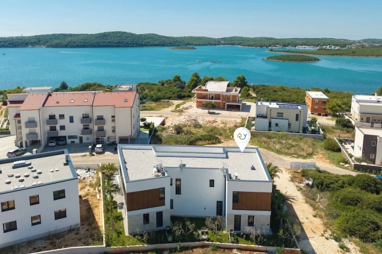 Family Villa with balcony and with sea view