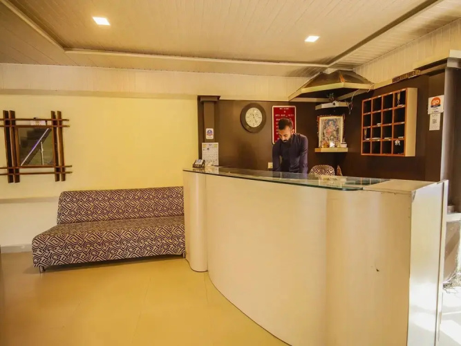 Hotel Blue Valley by OYO Rooms