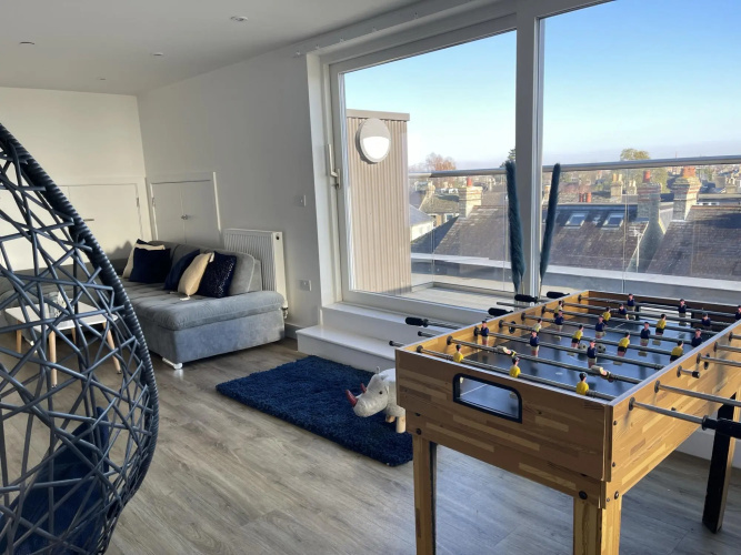 Diamond Penthouse in Cambridge
