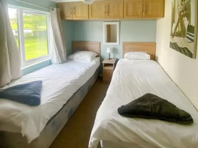 Ferry Lodge