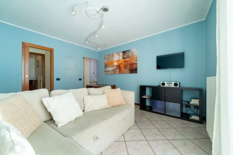 Lakefront Retreat - Celeste