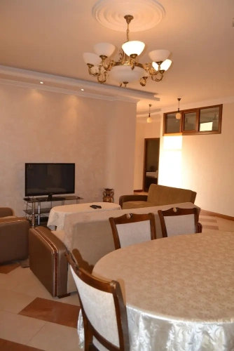 3 Bedrooms Apartment with city view