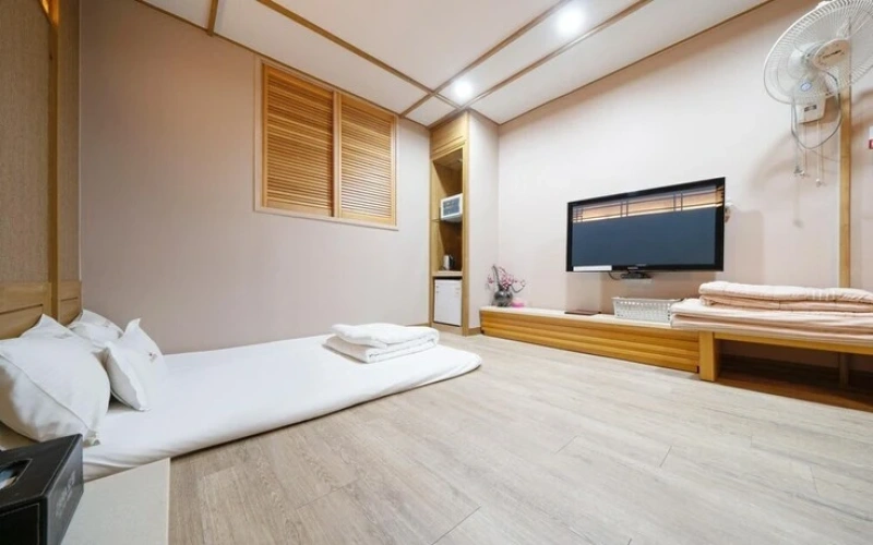 Guest rooms