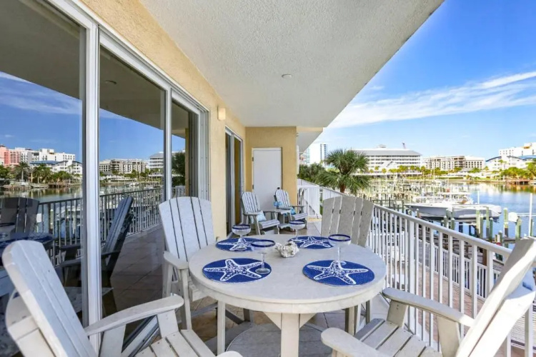 204 Bay Harbor