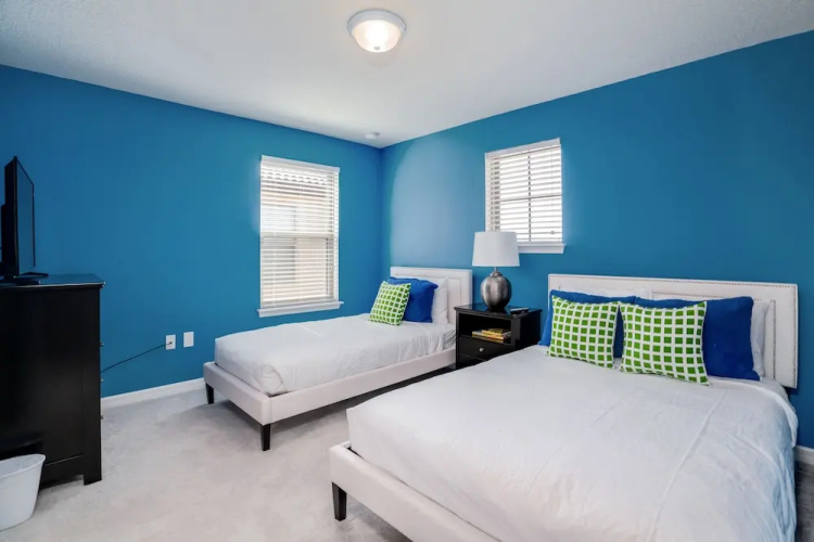 5448 Misty oak Circle