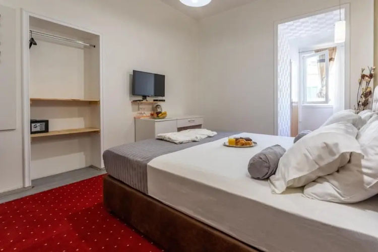 Hotel Silver Gate Split - Spacious Room