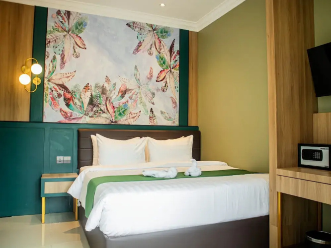 Bona Ventura Hotel & Skybar