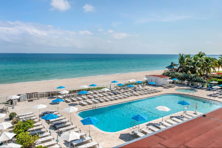 Ramada Plaza by Wyndham Marco Polo Beach Resort photo 17