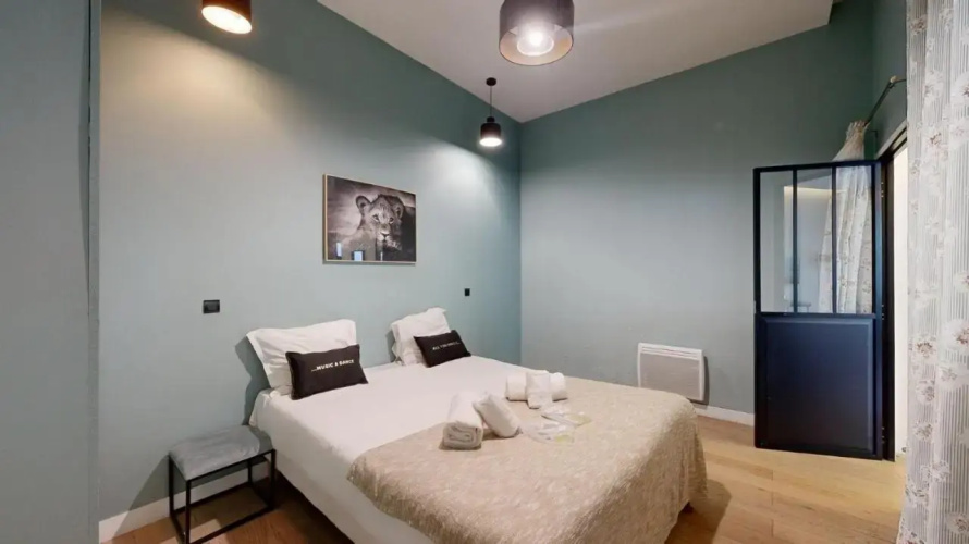 188-Suite Eight