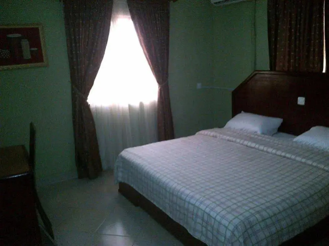 The Oragon Hotel