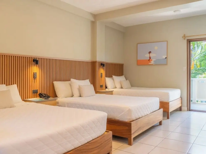 Standard Triple room with view