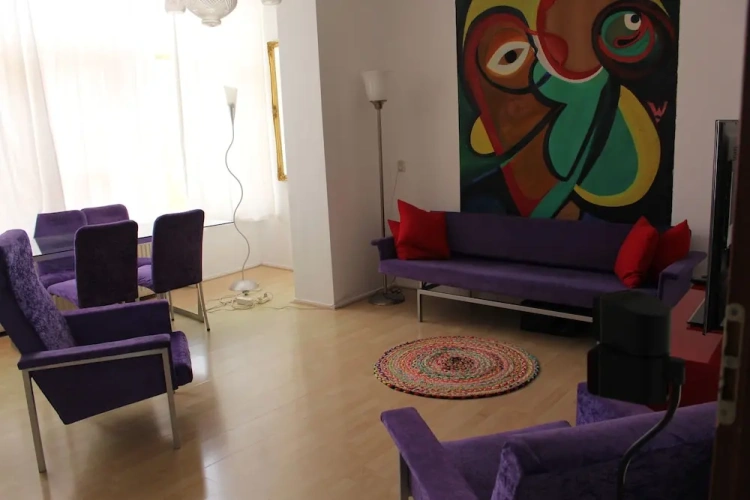 1 Bedroom Apartment