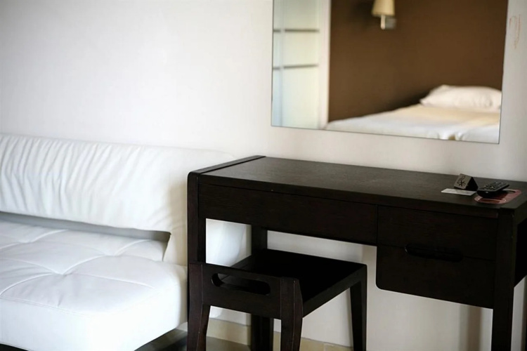 Cosmos Hotel