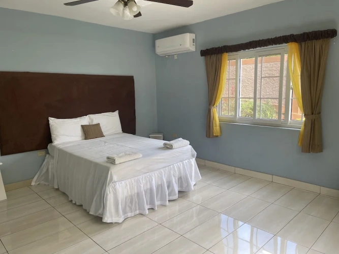2 Bedrooms Classic Apartment with balcony and with mountain view